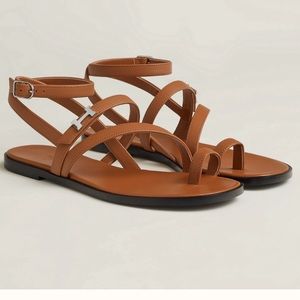 SUPER RARE AND SOLD OUT Iconic H Harmonie sandal nude, tan leather, size 37